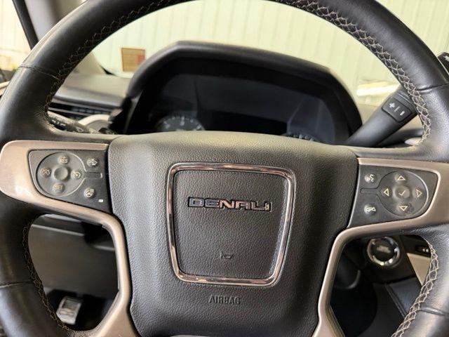 GMC Yukon Denali 4WD 2015