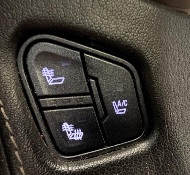 GMC Yukon Denali 4WD 2015