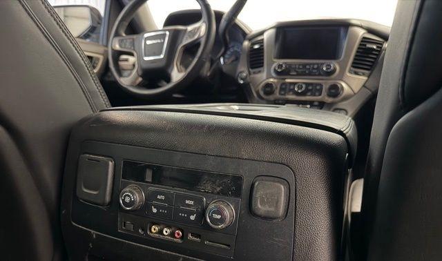 GMC Yukon Denali 4WD 2015