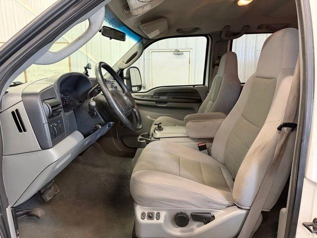 Ford F-350 SD XLT Crew Cab Long Bed 4WD 2006