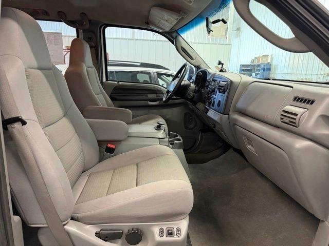 Ford F-350 SD XLT Crew Cab Long Bed 4WD 2006