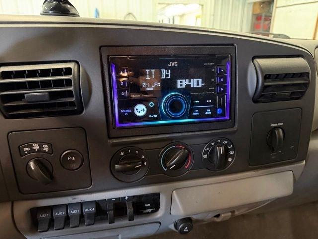 Ford F-350 SD XLT Crew Cab Long Bed 4WD 2006
