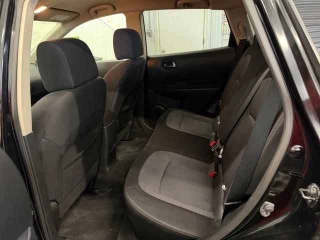 Nissan Rogue SV AWD 2011