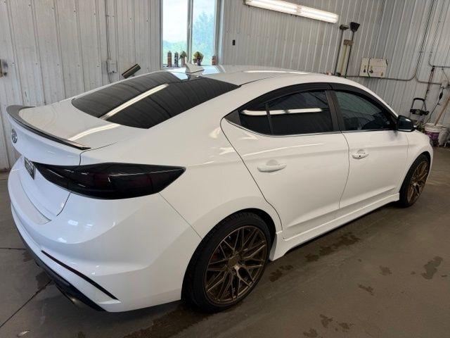 Hyundai Elantra 6AT 2018
