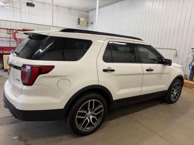 Ford Explorer Sport 4WD 2016