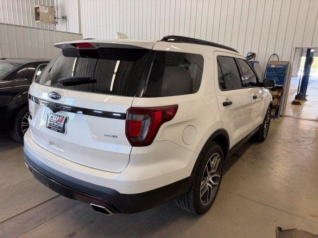 Ford Explorer Sport 4WD 2016