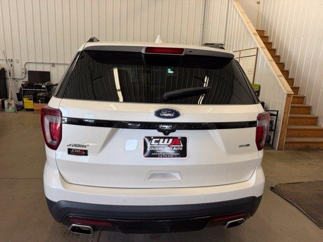 Ford Explorer Sport 4WD 2016