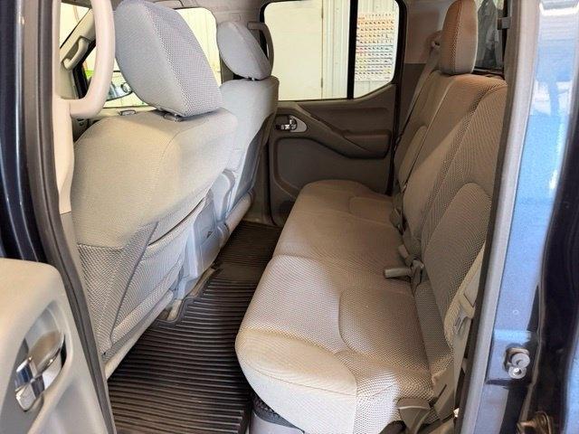 Nissan Frontier photo 12