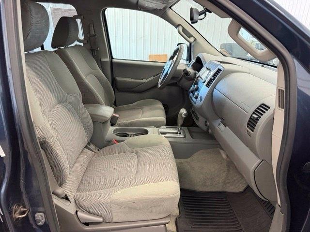 Nissan Frontier photo 14
