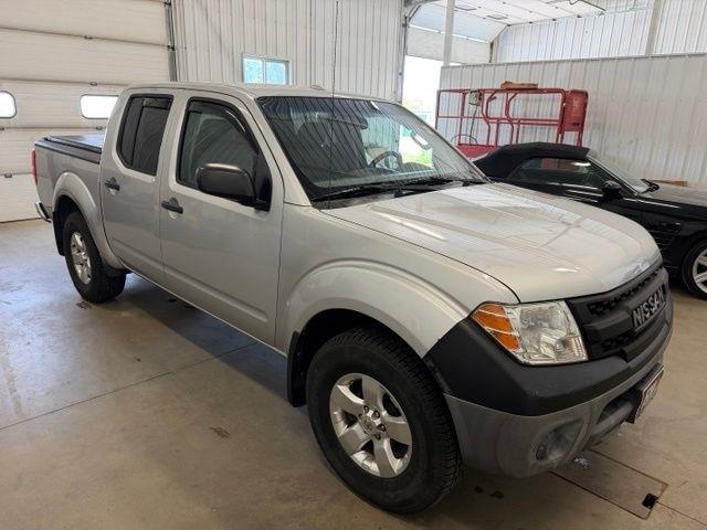 Nissan Frontier S Crew Cab 4WD 2013