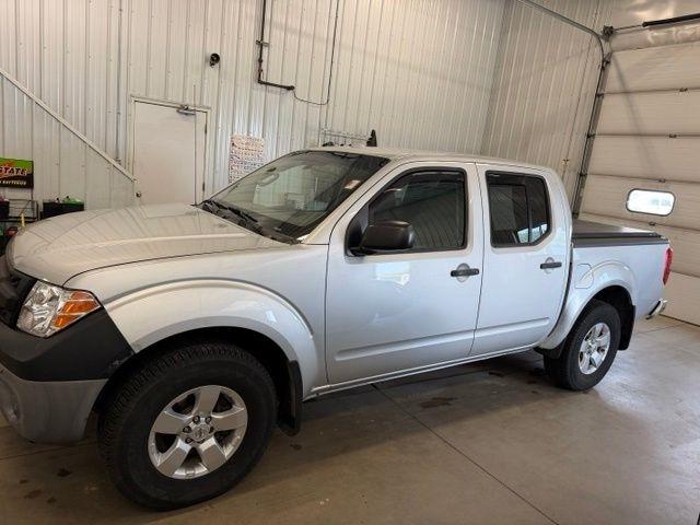 Nissan Frontier S Crew Cab 4WD 2013