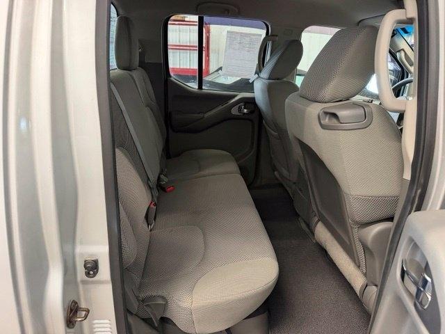 Nissan Frontier S Crew Cab 4WD 2013