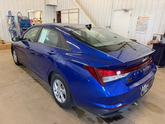 Hyundai Elantra SE 2021