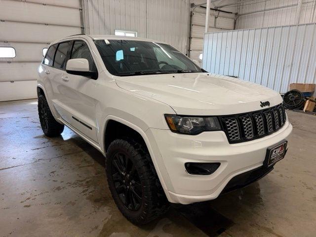 Jeep Grand Cherokee Laredo 4WD 2018