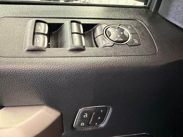 Ford F-150 photo 16