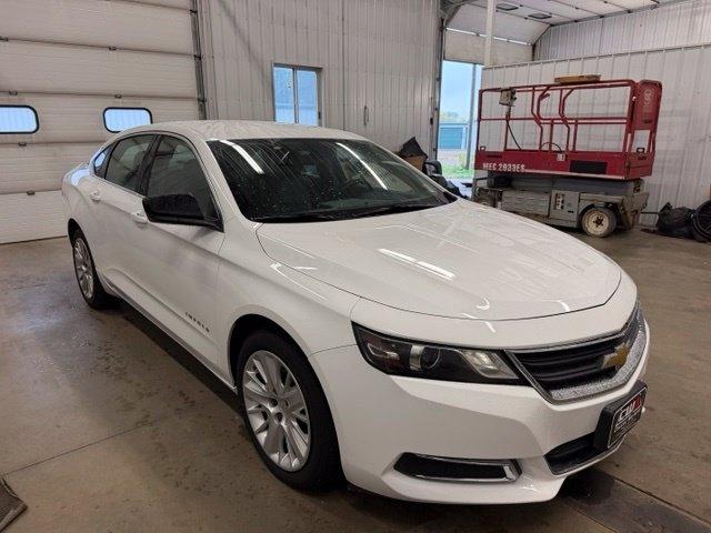 Chevrolet Impala photo 3