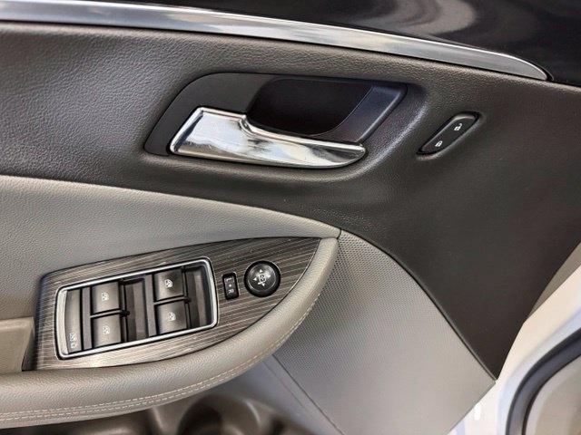 Chevrolet Impala photo 16
