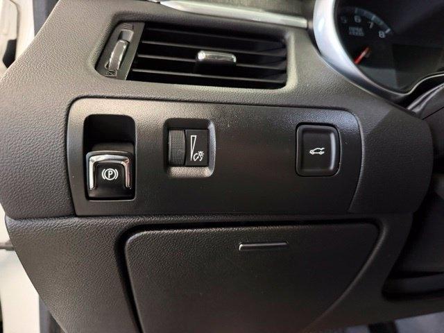 Chevrolet Impala photo 17