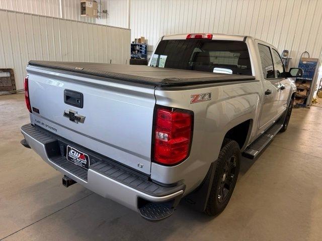 Chevrolet Silverado photo 6
