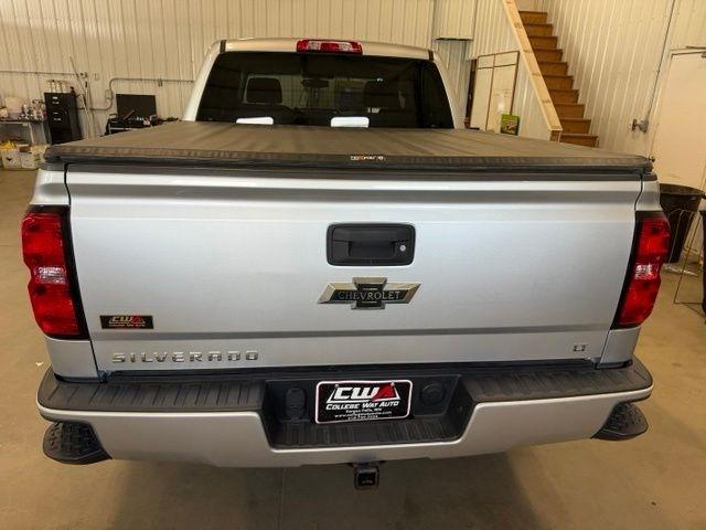 Chevrolet Silverado photo 7