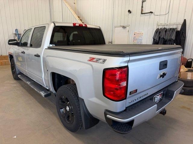 Chevrolet Silverado photo 8