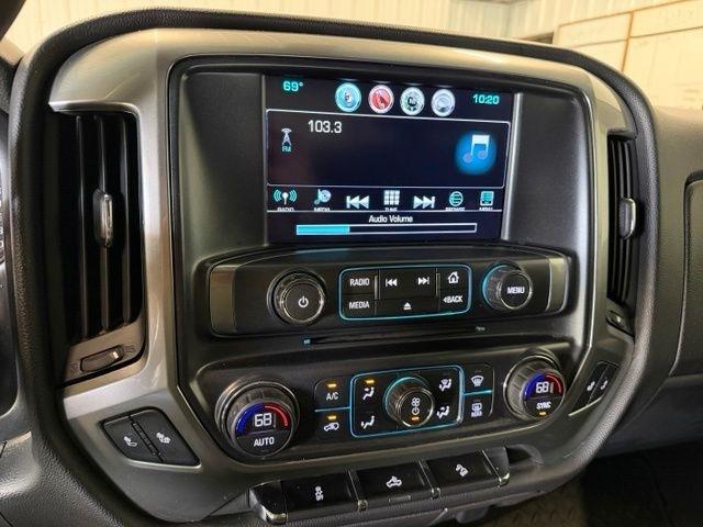 Chevrolet Silverado photo 19