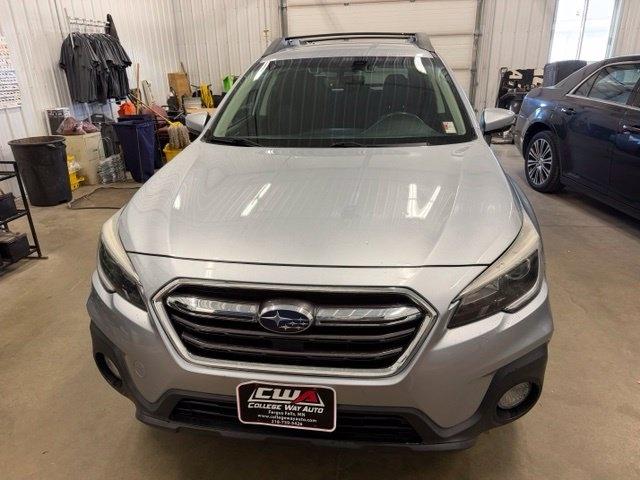 Subaru Outback photo 2