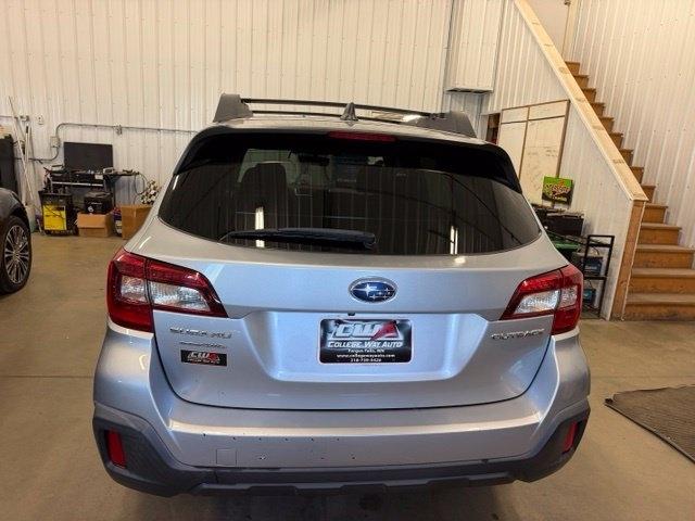 Subaru Outback photo 7