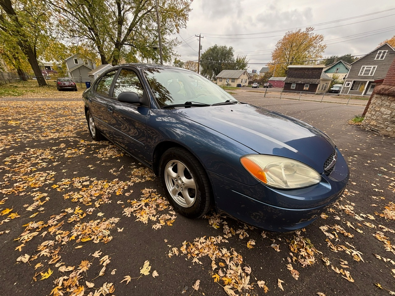 2002 Ford Taurus SE