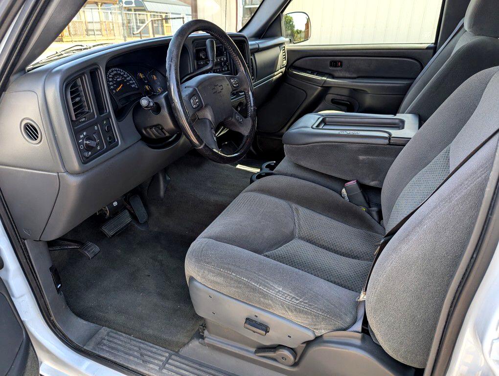 Chevrolet Silverado 1500 LS Crew Cab 2WD 2005