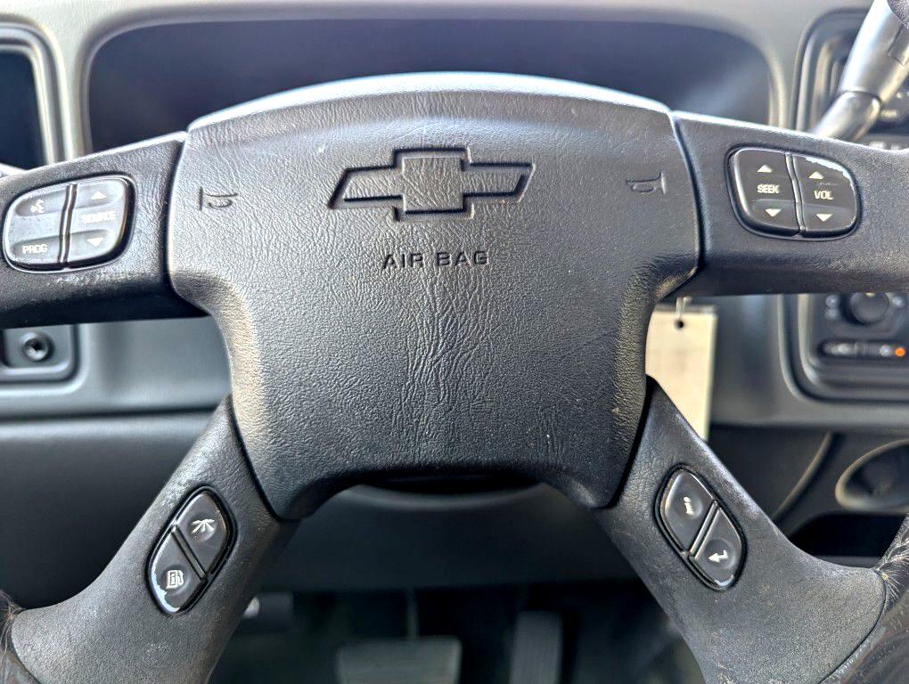 Chevrolet Silverado 1500 LS Crew Cab 2WD 2005