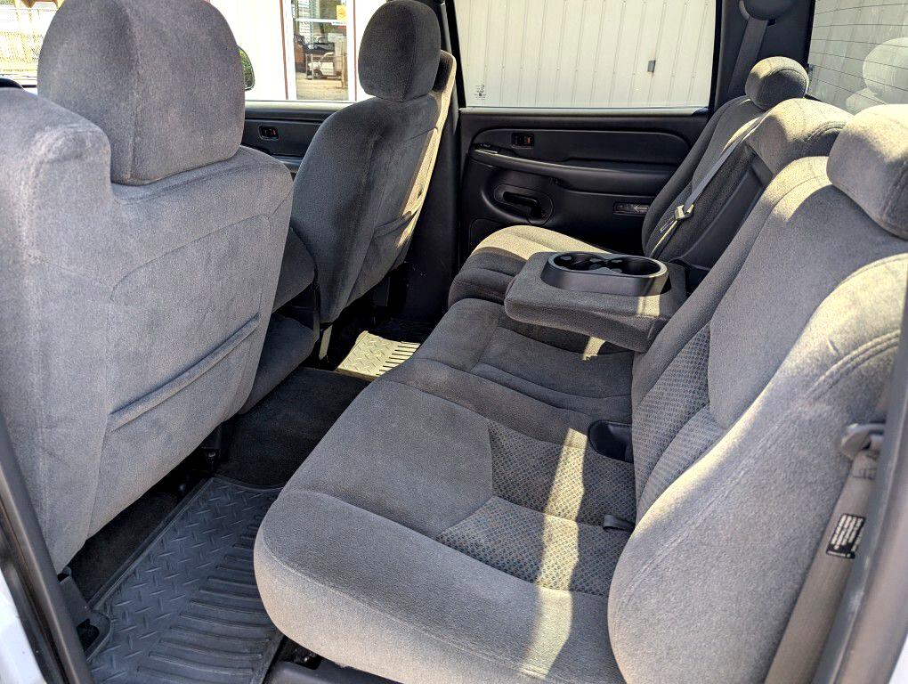 Chevrolet Silverado 1500 LS Crew Cab 2WD 2005