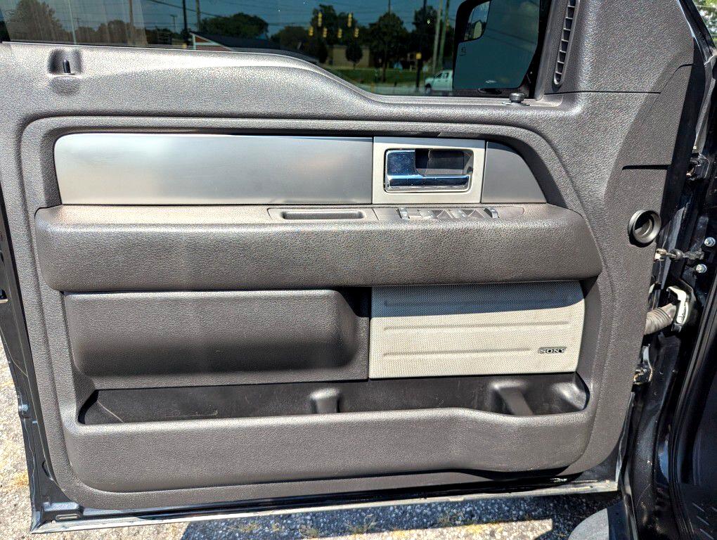 Ford F-150 SVT Raptor SuperCrew 5.5-ft. Bed 4WD 2014