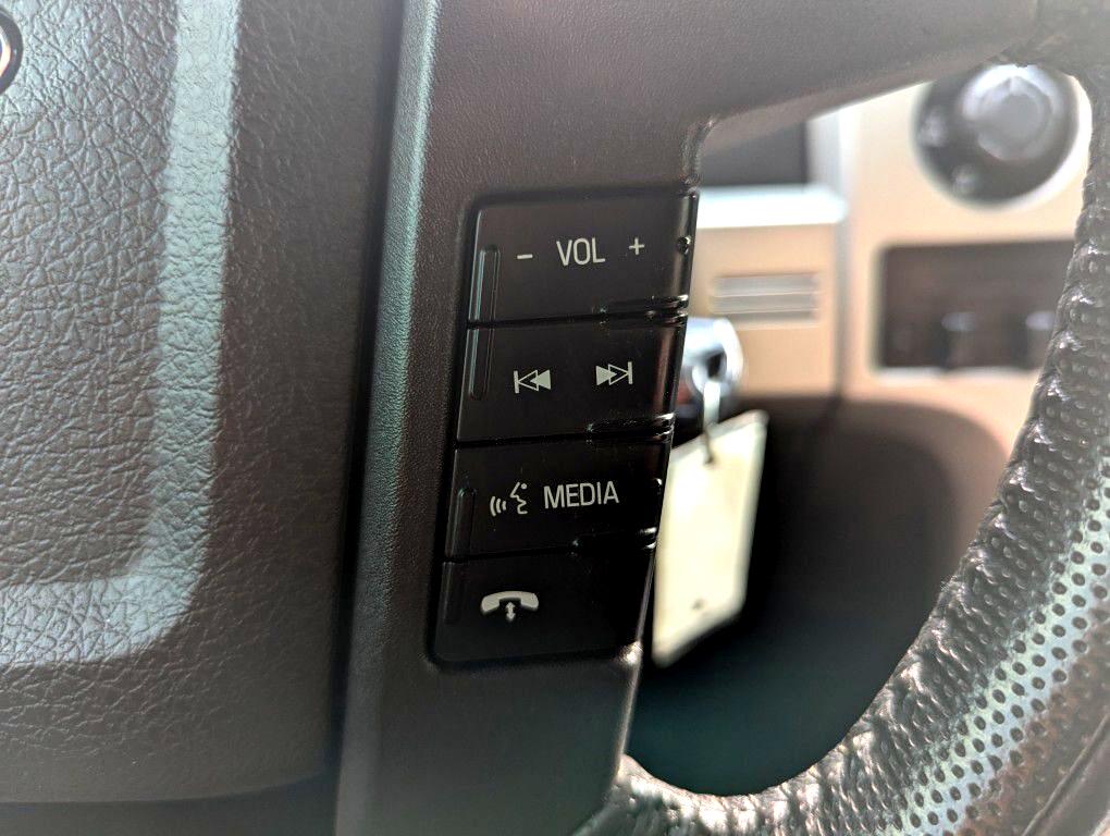 Ford F-150 SVT Raptor SuperCrew 5.5-ft. Bed 4WD 2014