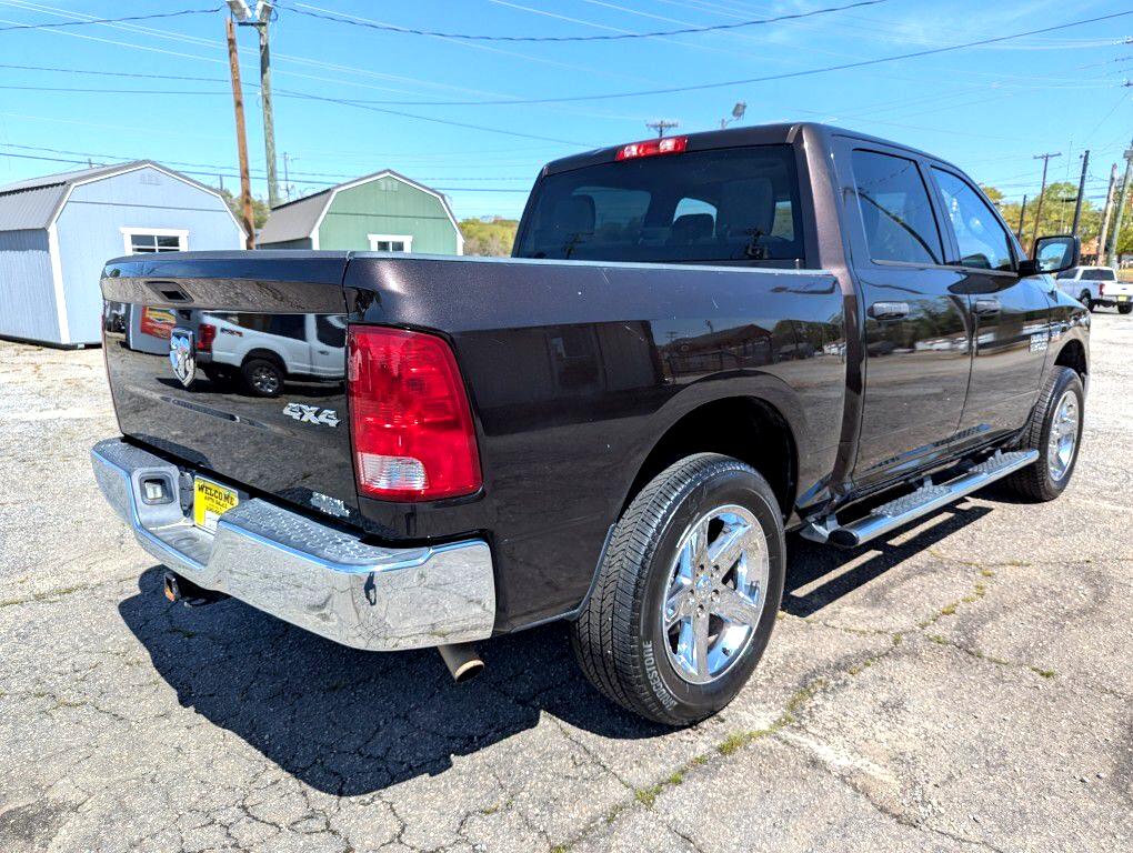 RAM 1500 Tradesman Crew Cab SWB 4WD 2017