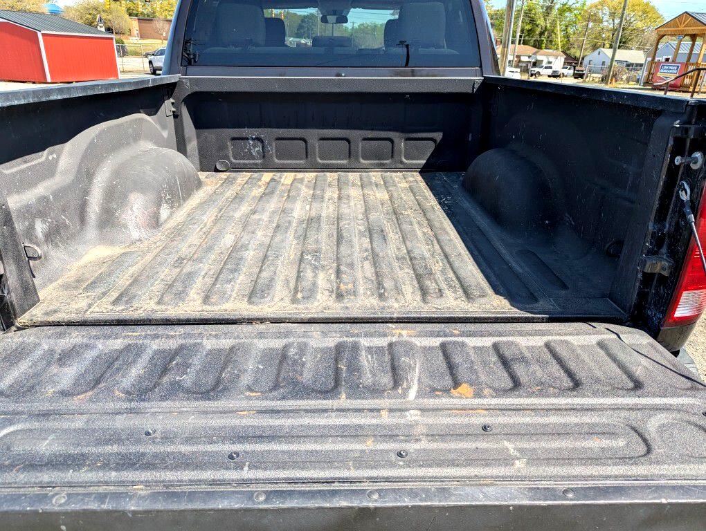 RAM 1500 Tradesman Crew Cab SWB 4WD 2017