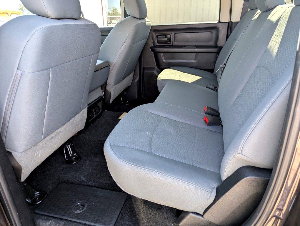 RAM 1500 Tradesman Crew Cab SWB 4WD 2017