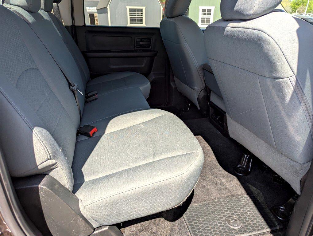 RAM 1500 Tradesman Crew Cab SWB 4WD 2017