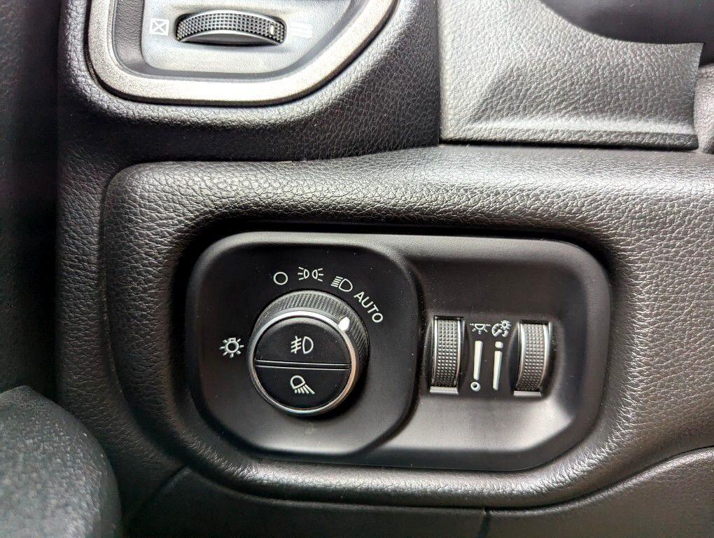 RAM 2500 Tradesman Crew Cab SWB 4WD 2019