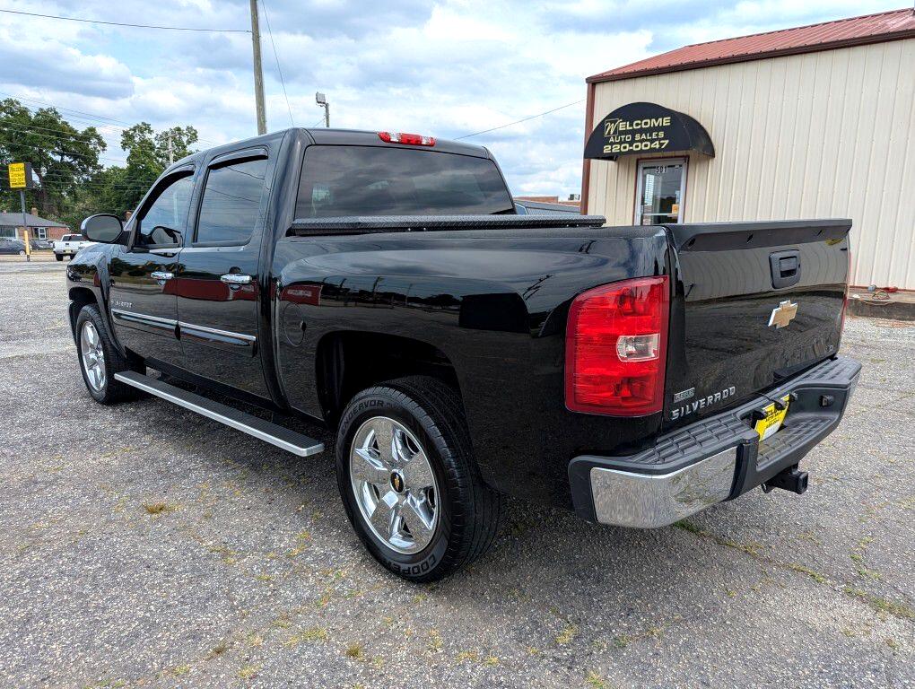 Chevrolet Silverado 1500 LT Crew Cab 2WD 2011