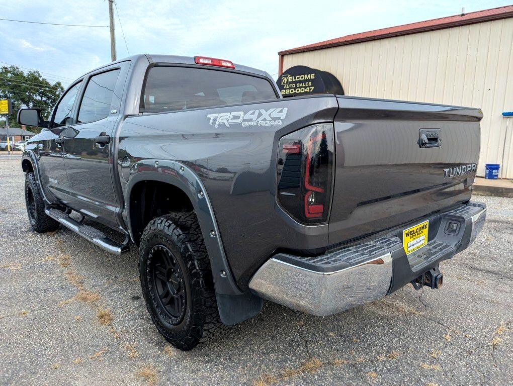 Toyota Tundra SR5 5.7L V8 CrewMax 4WD 2018