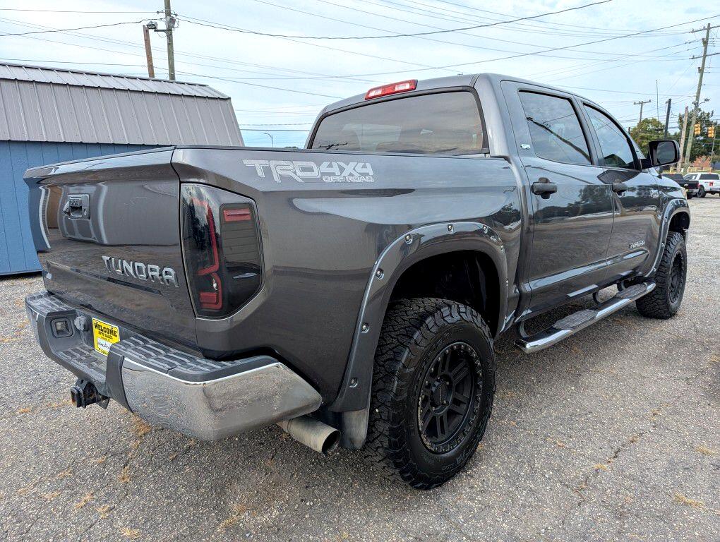 Toyota Tundra SR5 5.7L V8 CrewMax 4WD 2018