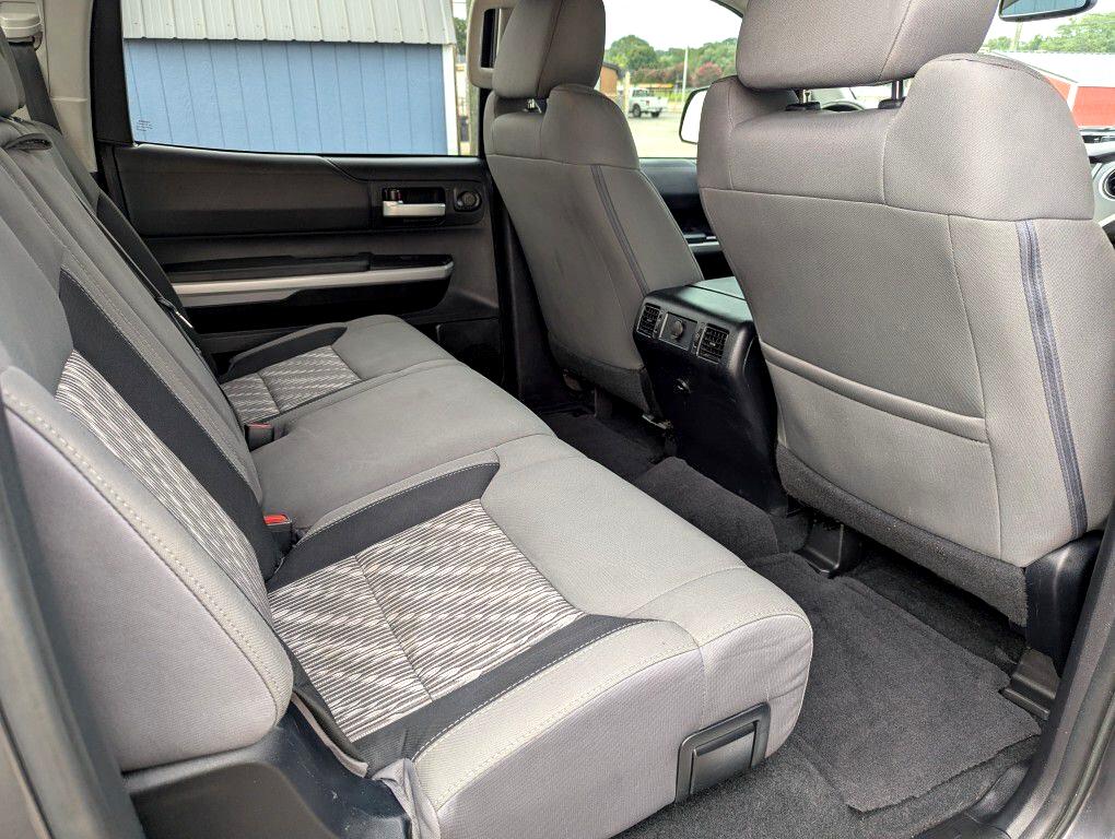 Toyota Tundra SR5 5.7L V8 CrewMax 4WD 2018