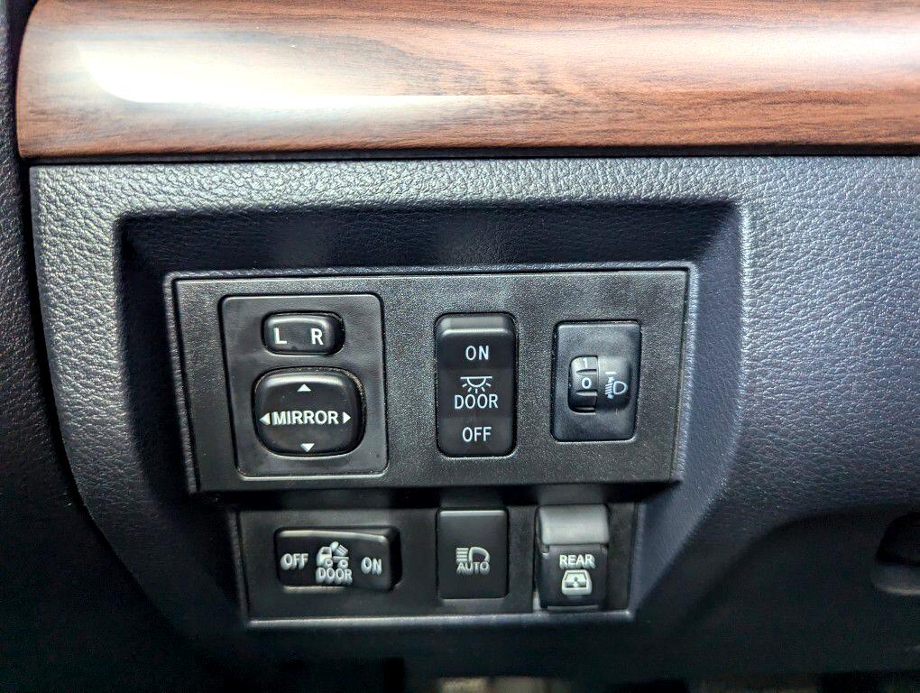 Toyota Tundra Limited 5.7L CrewMax 4WD 2020