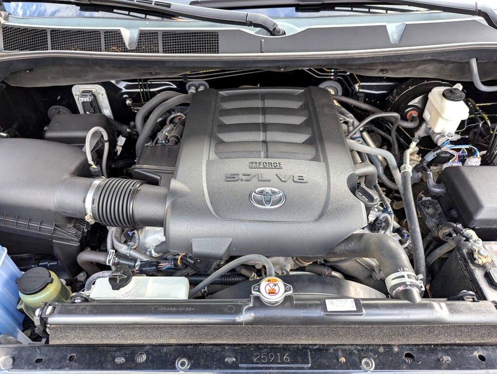 Toyota Tundra Limited 5.7L CrewMax 4WD 2020