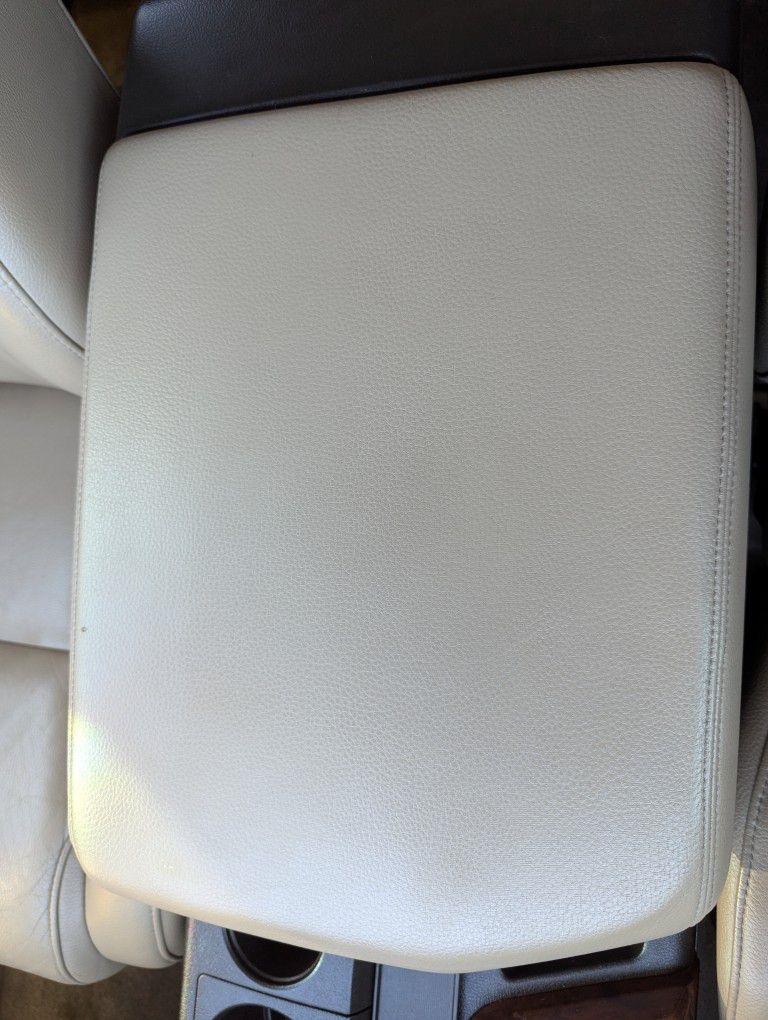 Toyota Sequoia Limited 2WD 2011