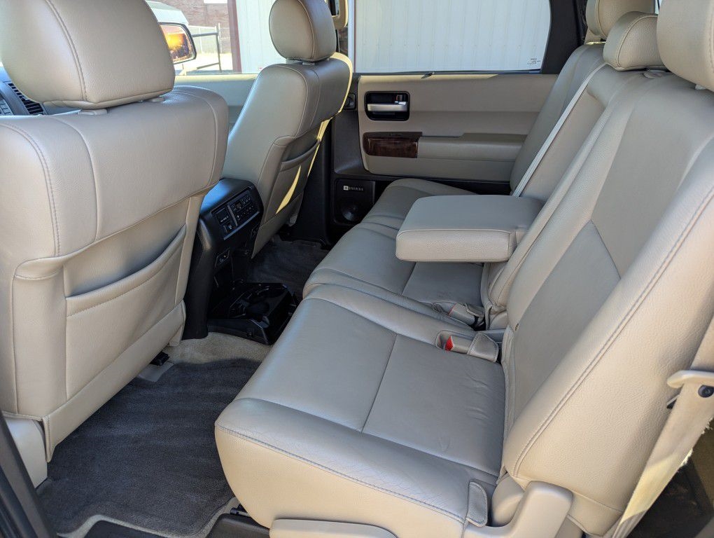 Toyota Sequoia Limited 2WD 2011