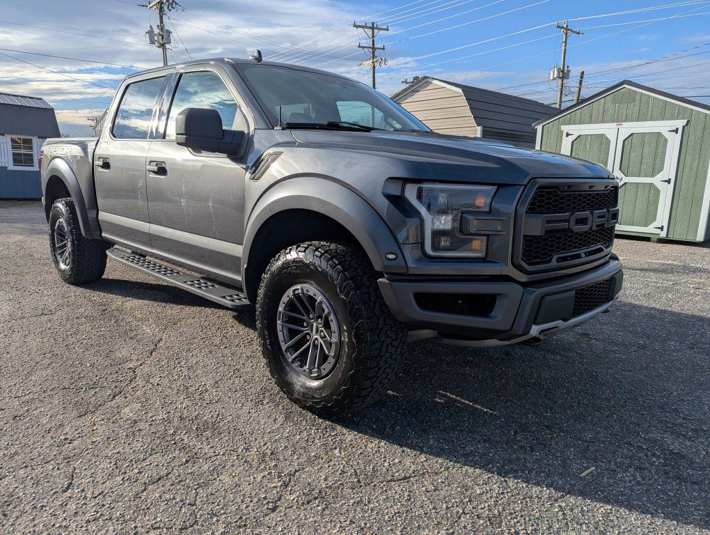 2019 Ford F-150 Raptor SuperCrew 4WD