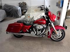 2012 Harley-Davidson FLHX103 
