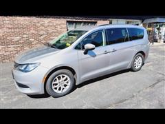 2020 Chrysler Voyager 